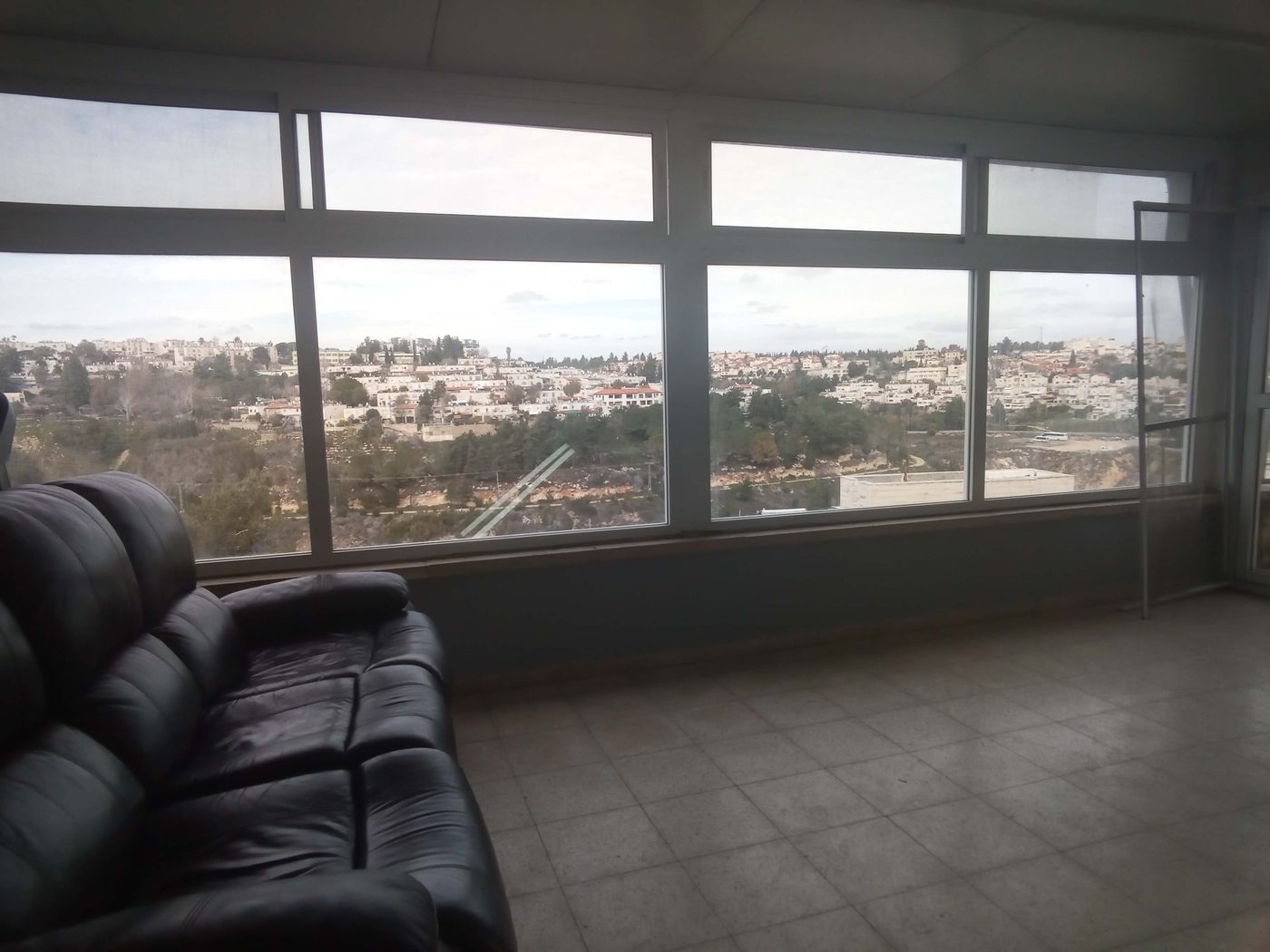 דירה מרווחת בג"ז 5 דק' מהשכונה